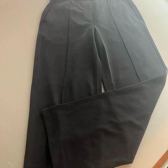 lululemon athletica Black Wide Leg Pants - Picture 2 of 5